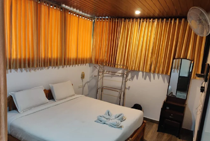 1 x Double Room